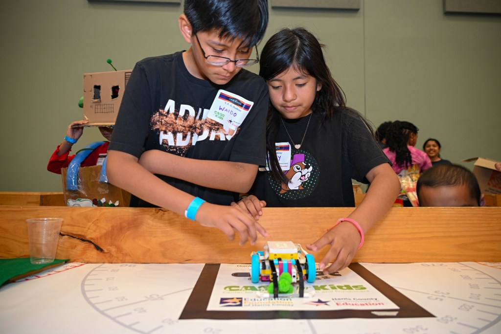 Kingdoms, Coding and Creativity Collide at All-Earth Ecobot Challenge ...